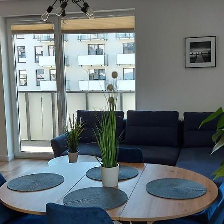Apartament M&R Dwie Sypialnie Garaz Gdynia Buitenkant foto