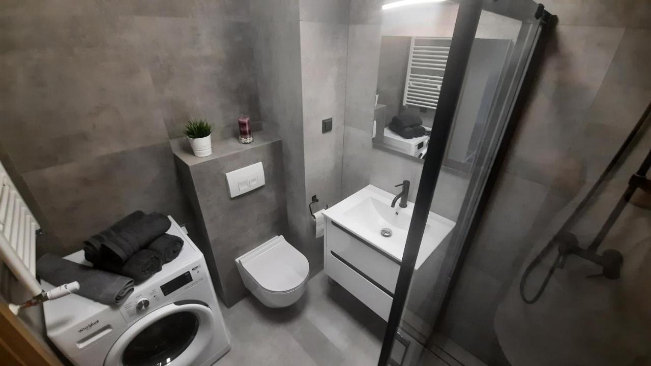 Apartament M&R Dwie Sypialnie Garaz Gdynia Buitenkant foto